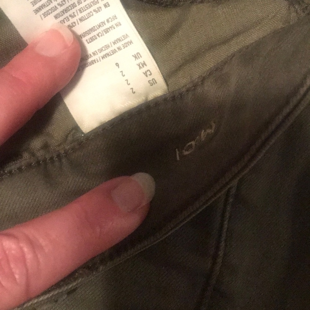 Shorts - Picture 4 of 4